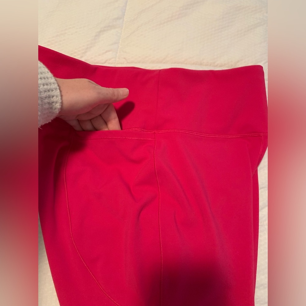 CALIA by Carrie Underwood size L pink pocket shorts inseam 3”